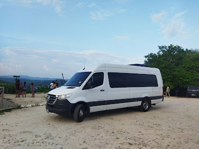 Renta De Camionetas Turísticas